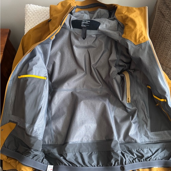 Arc'teryx Sentinel Jacket, Large - Picture 8 of 13